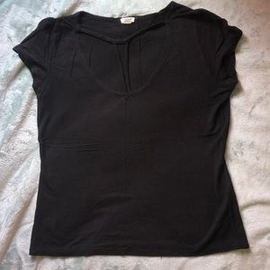 Black t shirt with v design